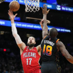 Booker scores 58 points, leads Suns to huge comeback win