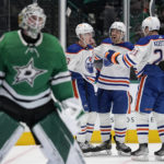 Foegele snaps tie, McDavid scores again as Oilers top Stars