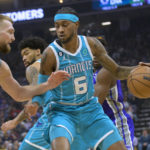 Ball, Oubre lead Hornets past Kings to halt 8-game skid