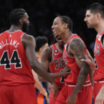 DeRozan's jumper gives Bulls 118-117 victory over Knicks