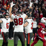 Analysis: With 1 more game, more teams in NFL playoff race
