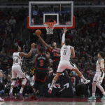 DeRozan scores 42 points, Bulls beat Bucks 119-113 in OT