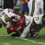 Brady's throws for 2 late TDs, Buccaneers beat Saints 17-16