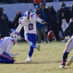 Singletary, Cook lead way as Bills beat Bears for AFC East