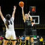 Caitlin Clark reaches 2K career points; Iowa beats Dartmouth