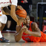 Ellis scores 28 points, leads USC over No. 19 Auburn 74-71