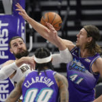 Clarkson scores 39 points, Jazz outlast Pelicans in OT