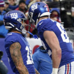 Hurts, Eagles clinch playoffs with 48-22 win over Giants