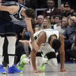 Lopez layup, Mavs FT woes save Bucks after Giannis fouls out