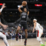 Lillard leads Blazers past Spurs 128-112 for 3rd straight