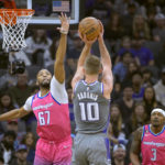 Kyle Kuzma scores 32 points, Wizards beat Kings 125-111
