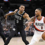 Lillard leads Blazers past Spurs 128-112 for 3rd straight