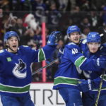 Pettersson has 5-point night, adds SO winner for Canucks