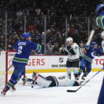Pettersson has 5-point night, adds SO winner for Canucks