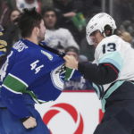 Pettersson has 5-point night, adds SO winner for Canucks