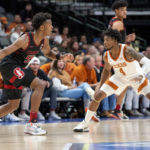 Carr helps No. 7 Texas beat Stanford 72-62