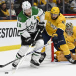 Roope Hintz scores twice, Stars beat Predators 3-2
