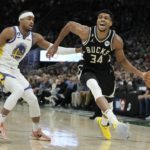 Antetokounmpo scores 30, Bucks extend Warriors' road woes