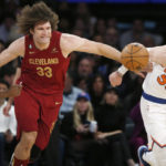 Knicks snap 5-game home losing streak in win over Cavaliers