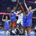 LeVert scores 22 points, Cavaliers beat Thunder 110-102
