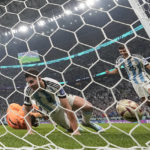 Álvarez surges, scores, carries Argentina to World Cup final