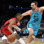 Rockets rally from 16 down to beat Booker, Suns 122-121