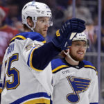 Blues hold off Islanders rally, win 7-4