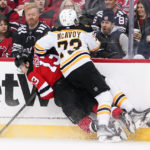 Patrice Bergeron breaks late tie, Bruins beat Devils 3-1
