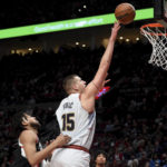 Murray's 3 gives Nuggets 121-120 win over Lillard, Blazers