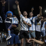 Argentina soccer team abandons parade amid swarms of people