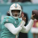 Tagovailoa throws 3 picks, Packers defeat Dolphins 26-20