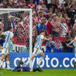 Álvarez surges, scores, carries Argentina to World Cup final