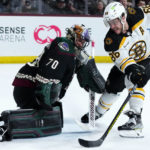 Coyotes end 19-game losing streak to Bruins with 4-3 win