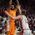 No. 9 Arizona outlasts No. 6 Tennessee in physical 75-70 win