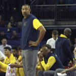 Wallace leads No. 19 Kentucky past Michigan 73-69 in London