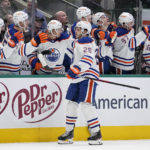 Foegele snaps tie, McDavid scores again as Oilers top Stars