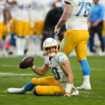 Carr-Adams connection rallies Raiders past Chargers 27-20