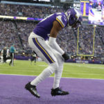 Vikings hang on, again, for 27-22 victory over White, Jets