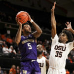 Oregon St. ends 4-game skid, edges UW in Pac-12 opener