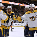 Filip Forsberg racks up 3 points, Predators rout Ducks 6-1