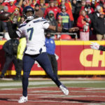 Chiefs dump Seahawks 24-10, stay tied for AFC's best record