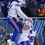 Singletary, Cook lead way as Bills beat Bears for AFC East