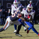 Singletary, Cook lead way as Bills beat Bears for AFC East