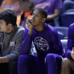 Enmanuel, college player with 1 arm, becomes an inspiration