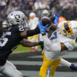 Carr-Adams connection rallies Raiders past Chargers 27-20