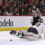 Blackhawks beat Blue Jackets 5-2, halt 8-game losing streak