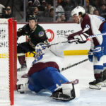 Carcone scores in debut, Coyotes end Avs' 4-game win streak