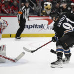 Alex Ovechkin has hat trick, Capitals rout Canadiens 9-2