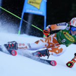 Chasing 78th win, Shiffrin takes big 1st-run lead in GS