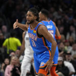 Doncic scores 38, Dinwiddie 20 as Mavs beat Thunder 121-114
